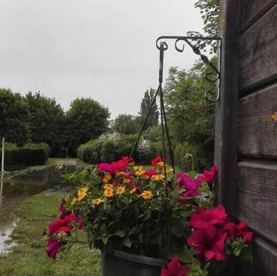 בית מלון כפרי Camping Loisirs Des Groux