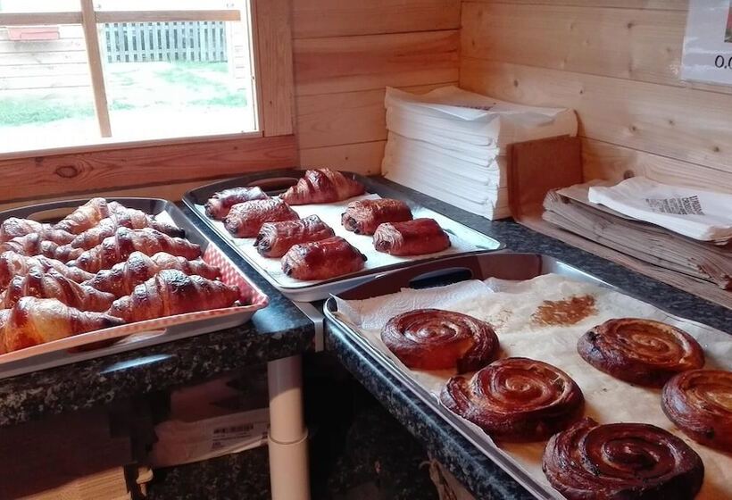 בית מלון כפרי Camping Loisirs Des Groux