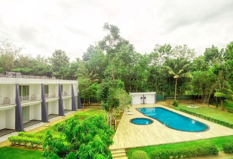 Hotel Lavendish Wild Safari Resort