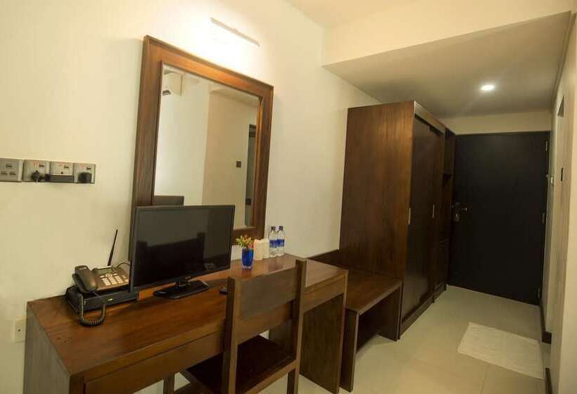 Hotel Lavendish Wild Safari Resort