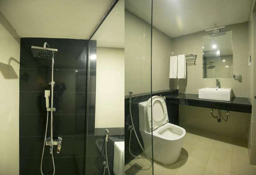 Hotel Lavendish Wild Safari Resort