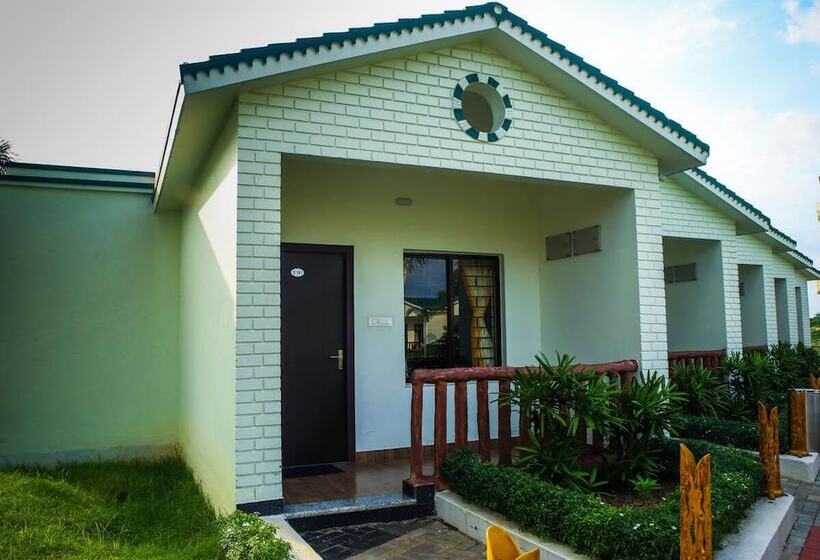 Отель Mohor Kutir Resort