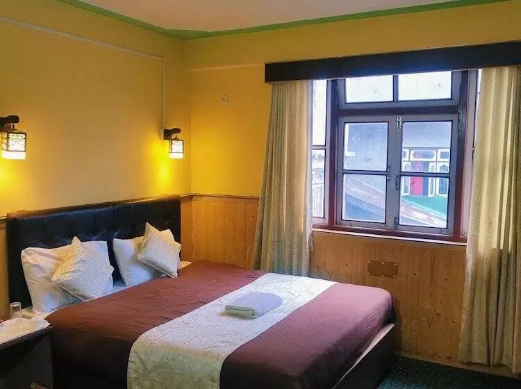 Hotelli Rufina Lachen Deezong