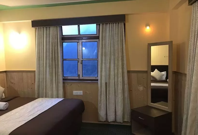 Hotelli Rufina Lachen Deezong