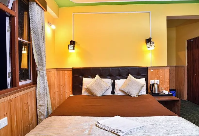 Hotelli Rufina Lachen Deezong