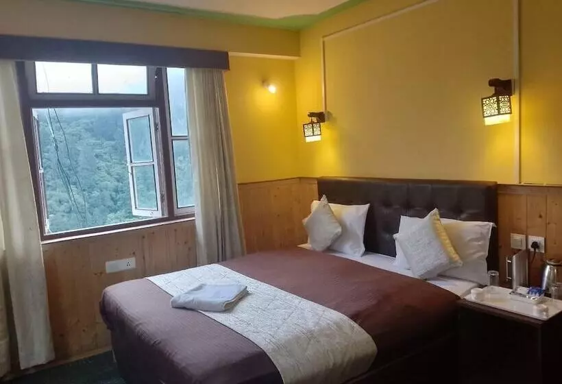 Hotelli Rufina Lachen Deezong