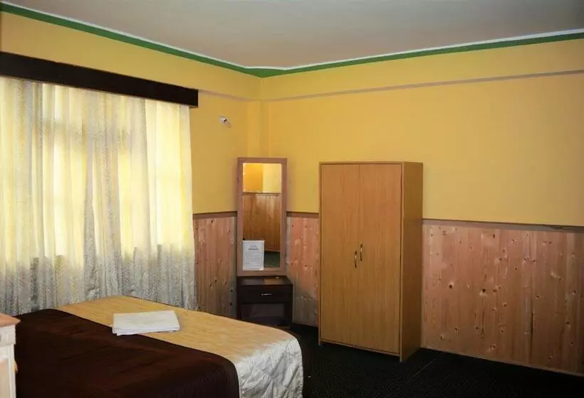 Hotelli Rufina Lachen Deezong