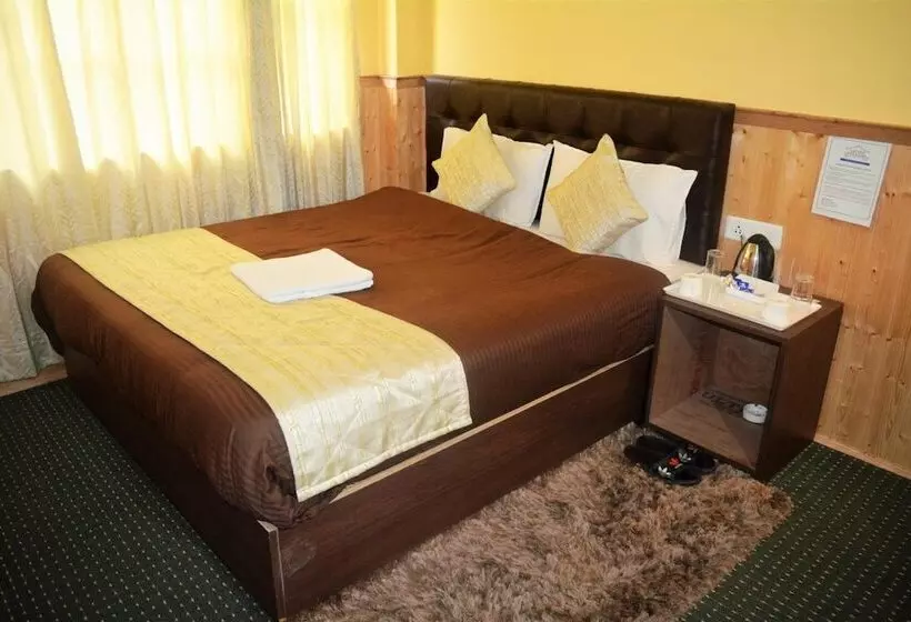 Hotelli Rufina Lachen Deezong