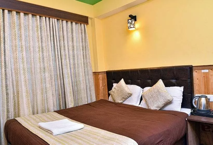 Hotelli Rufina Lachen Deezong