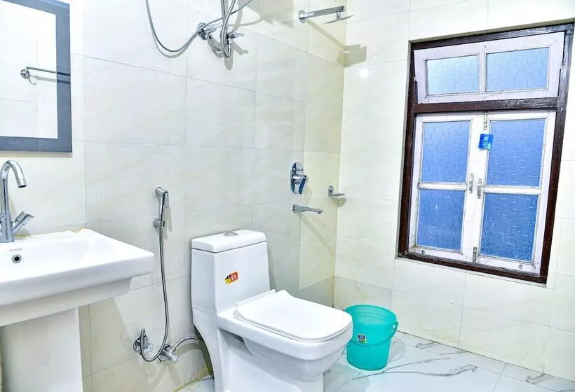 Hotelli Rufina Lachen Deezong