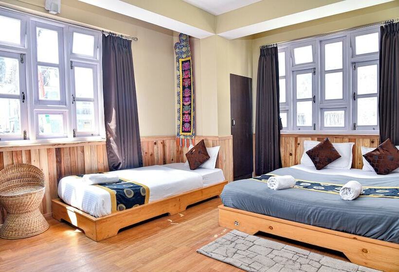 Hotelli Rufina Lachung Deezong