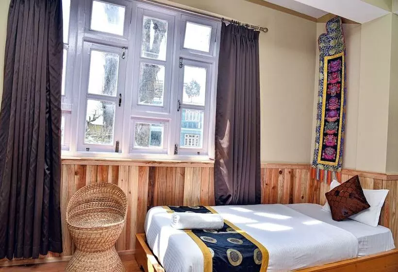 Hotelli Rufina Lachung Deezong