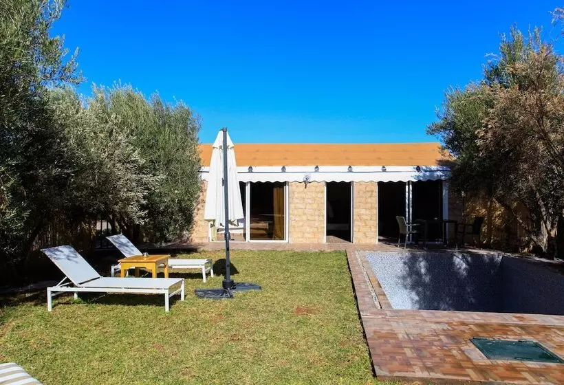 Hotelli The Farm Lodges And Spa