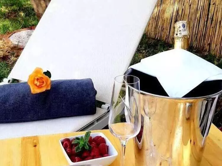 Hotelli The Farm Lodges And Spa