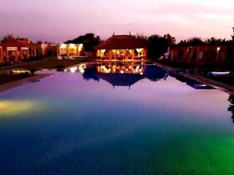 هتل The Farm Lodges And Spa