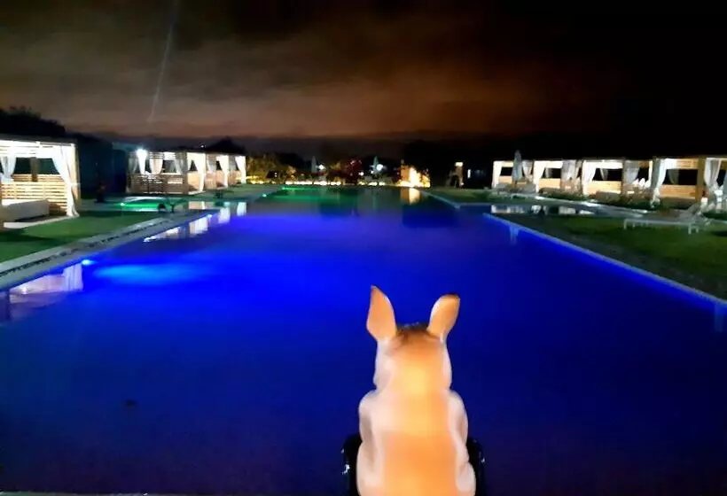 Hotelli The Farm Lodges And Spa