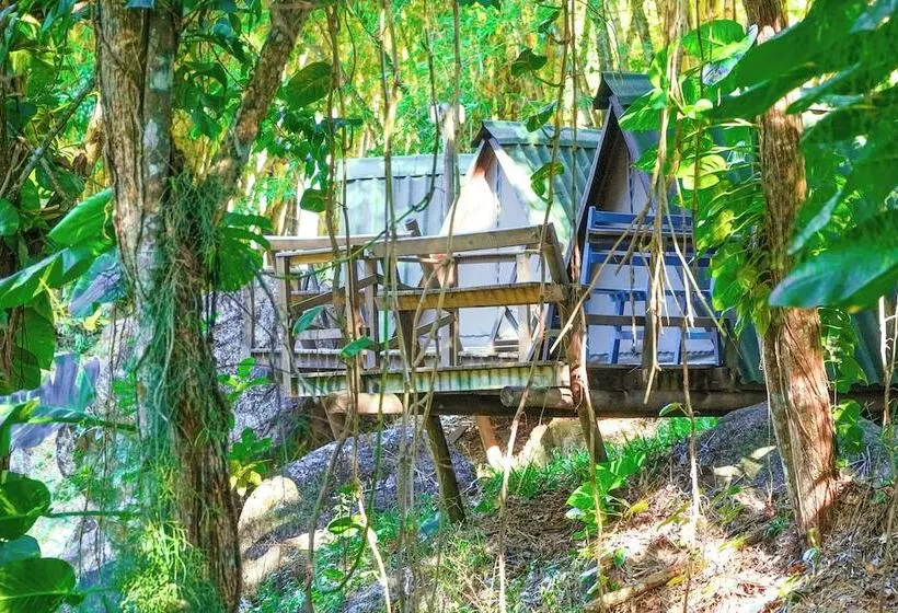 Hotelli Velinn Camping Ilhabela