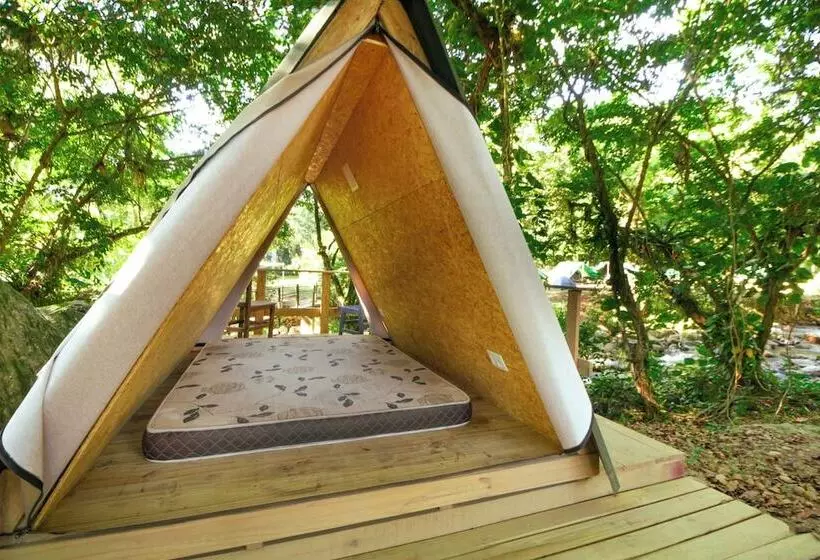 Hotelli Velinn Camping Ilhabela