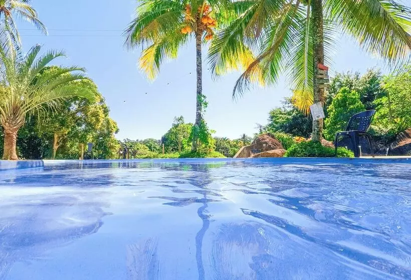 Hotelli Velinn Camping Ilhabela