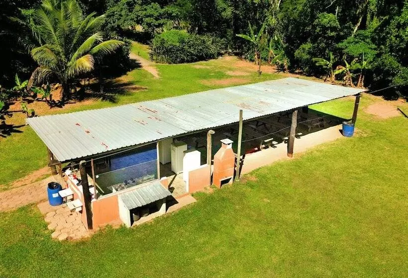 Hotelli Velinn Camping Ilhabela