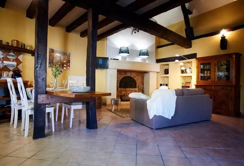 Majatalo Gite Domaine De La Juranvillerie