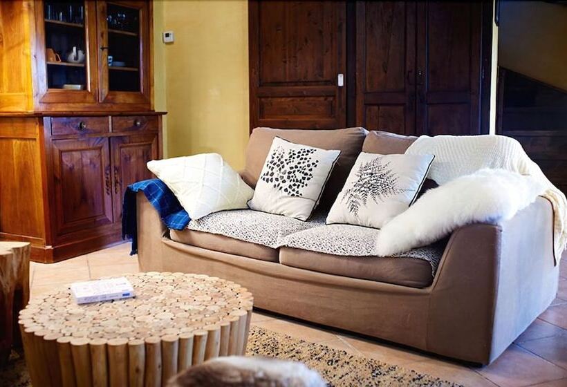 بنسيون Gite Domaine De La Juranvillerie