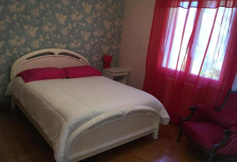 פנסיון Le Paradis De La Provence