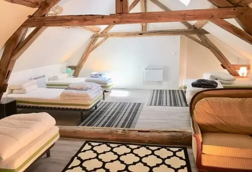 Majatalo Presque Au Chateau