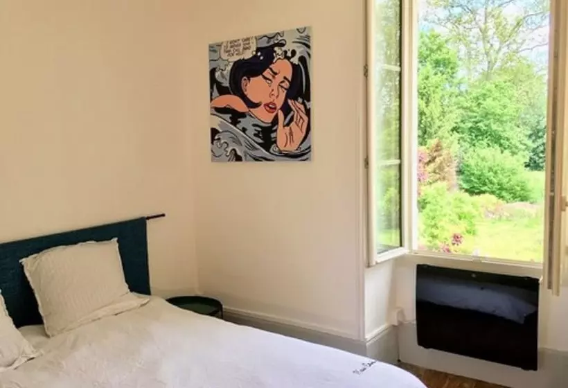 Majatalo Presque Au Chateau