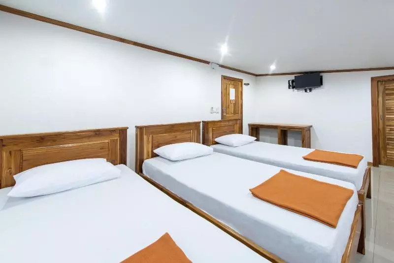 Majatalo Thongphaphum Place