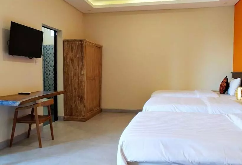 Umah Dangin Guesthouse   Hostel