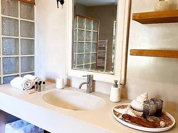 مبيت وإفطار Villa Kirssis