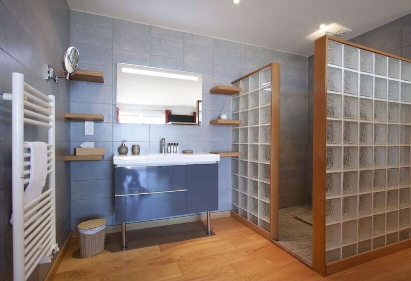 مبيت وإفطار Villa Kirssis