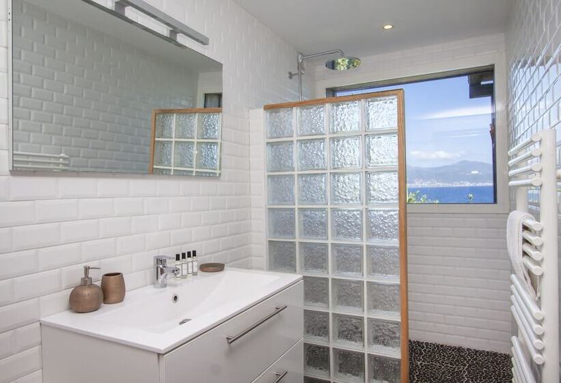 مبيت وإفطار Villa Kirssis