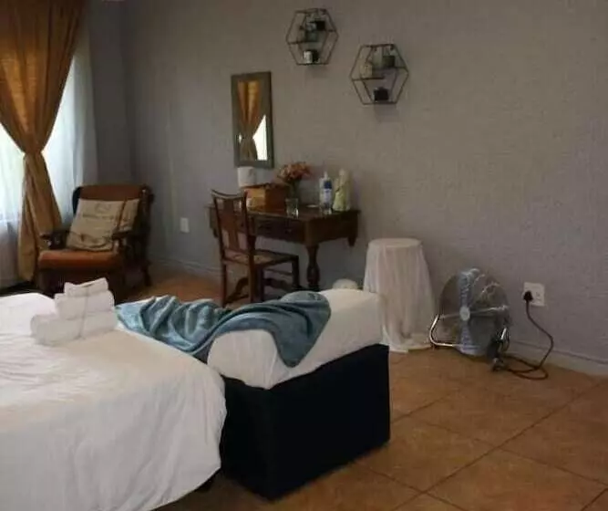 Aamiaismajoitus (B&B) White Linen Guesthouse