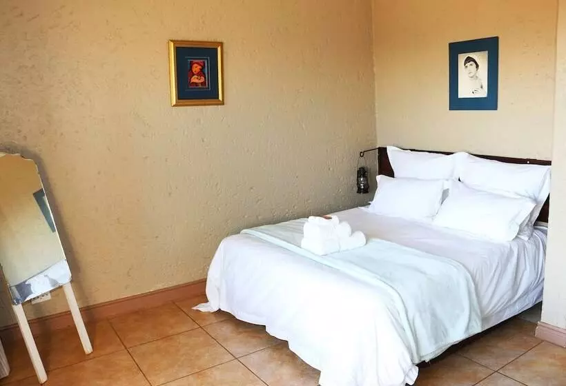 Aamiaismajoitus (B&B) White Linen Guesthouse