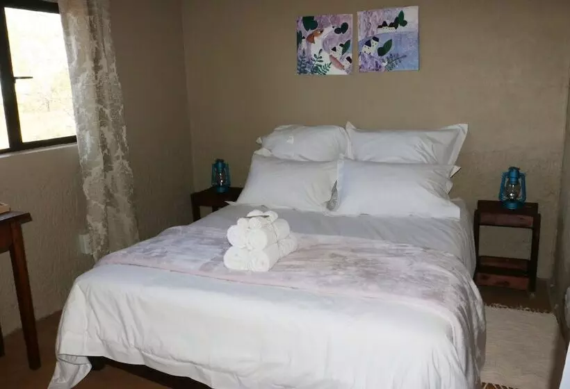 Aamiaismajoitus (B&B) White Linen Guesthouse