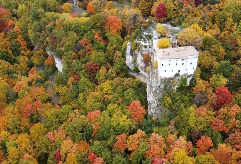 Eremo Celestiniano Madonna Dell Altare   Hostel