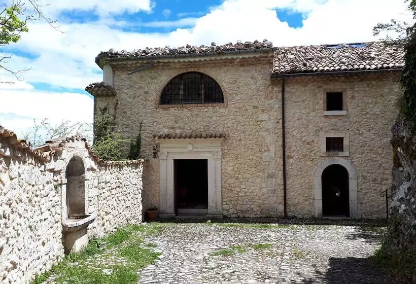 Eremo Celestiniano Madonna Dell Altare   Hostel