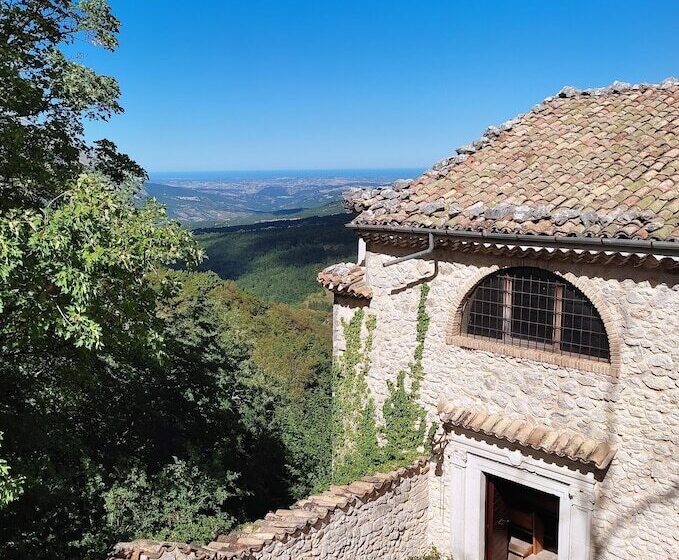 Eremo Celestiniano Madonna Dell Altare   Hostel