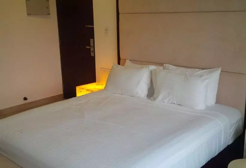 Hotelli Anora Beach Resort