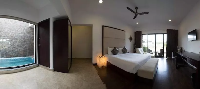 Hotelli Anora Beach Resort