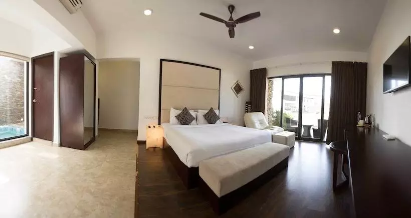 Hotelli Anora Beach Resort