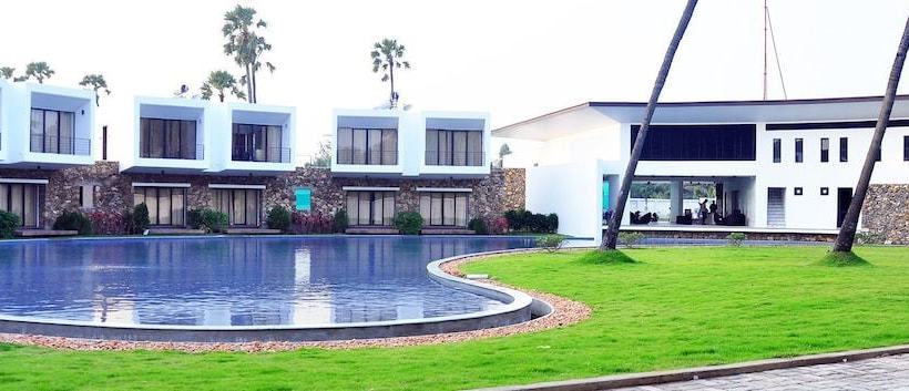 Hotel Anora Beach Resort