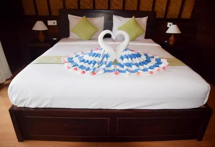 Hotelli Bataran Garden Cottage