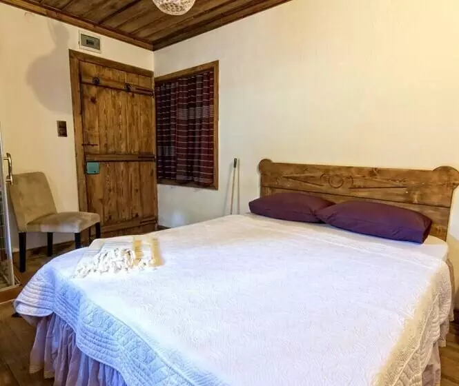 Birgi Hotel Saliha Hanim Tas Konak