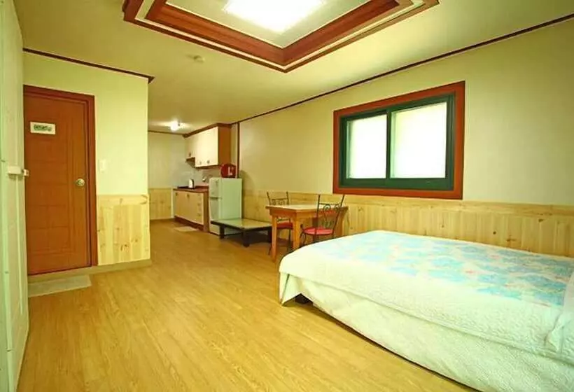 Hotelli Bluesky Pension