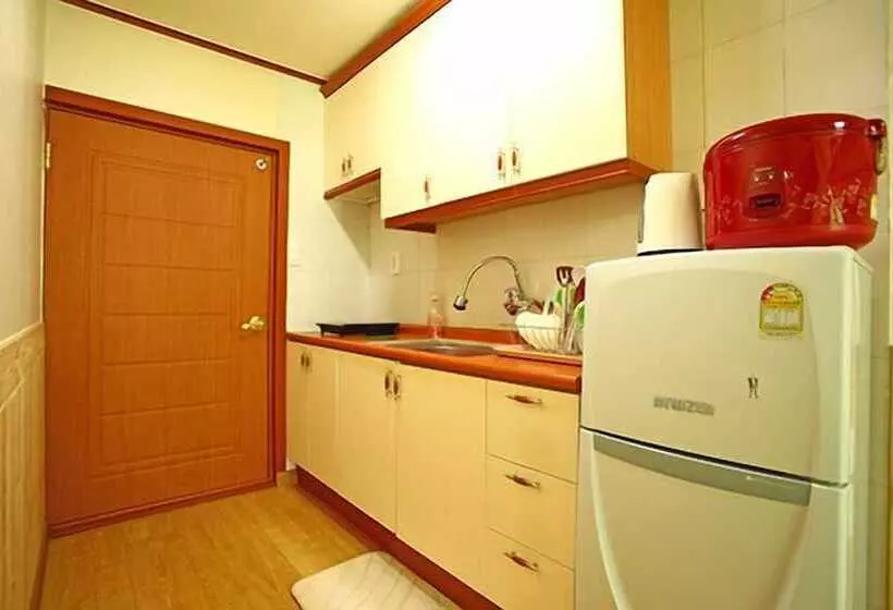 Hotelli Bluesky Pension