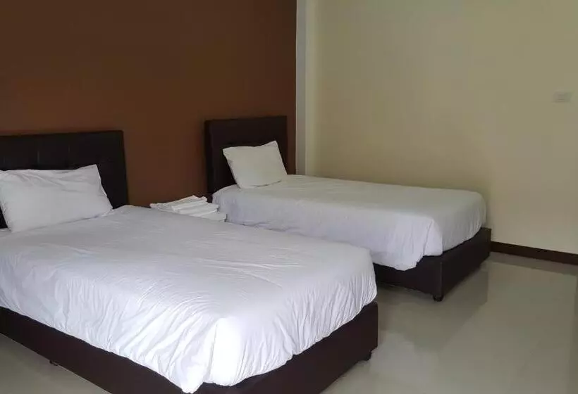 Hotelli Charoensuk Grand