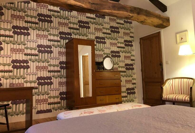 Отель Clos Monicord